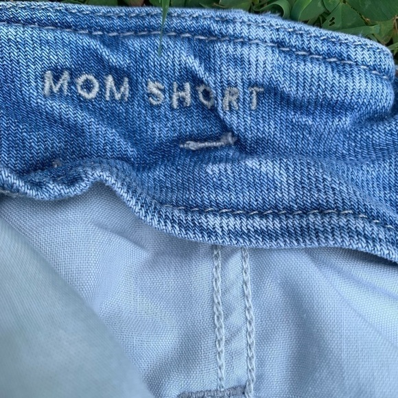 AMERICAN Eagle High Waist Denim Shorts Size 4 - Picture 3 of 6